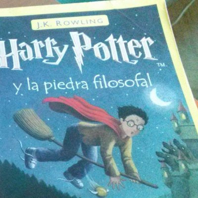 Harry Potter y la piedra filosofal 1 (Harry Potter and the Sorcerers Stone in Spanish)