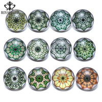 Load image into Gallery viewer, 12pcs/lot Red Series Theme Beautiful Exotic Pattern 18mm Snap Button Charms - TigerSo
