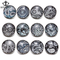 Load image into Gallery viewer, 12pcs/lot Red Series Theme Beautiful Exotic Pattern 18mm Snap Button Charms - TigerSo
